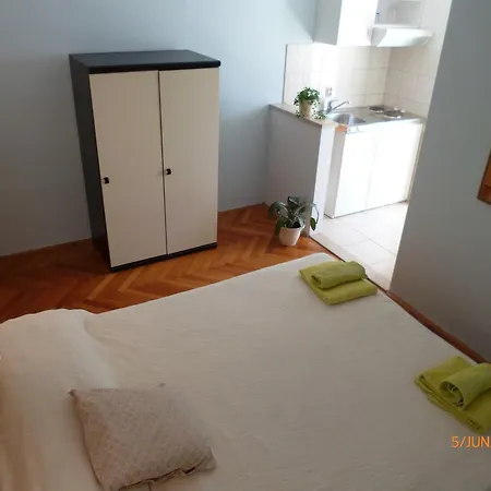 Iva Guest house 3*